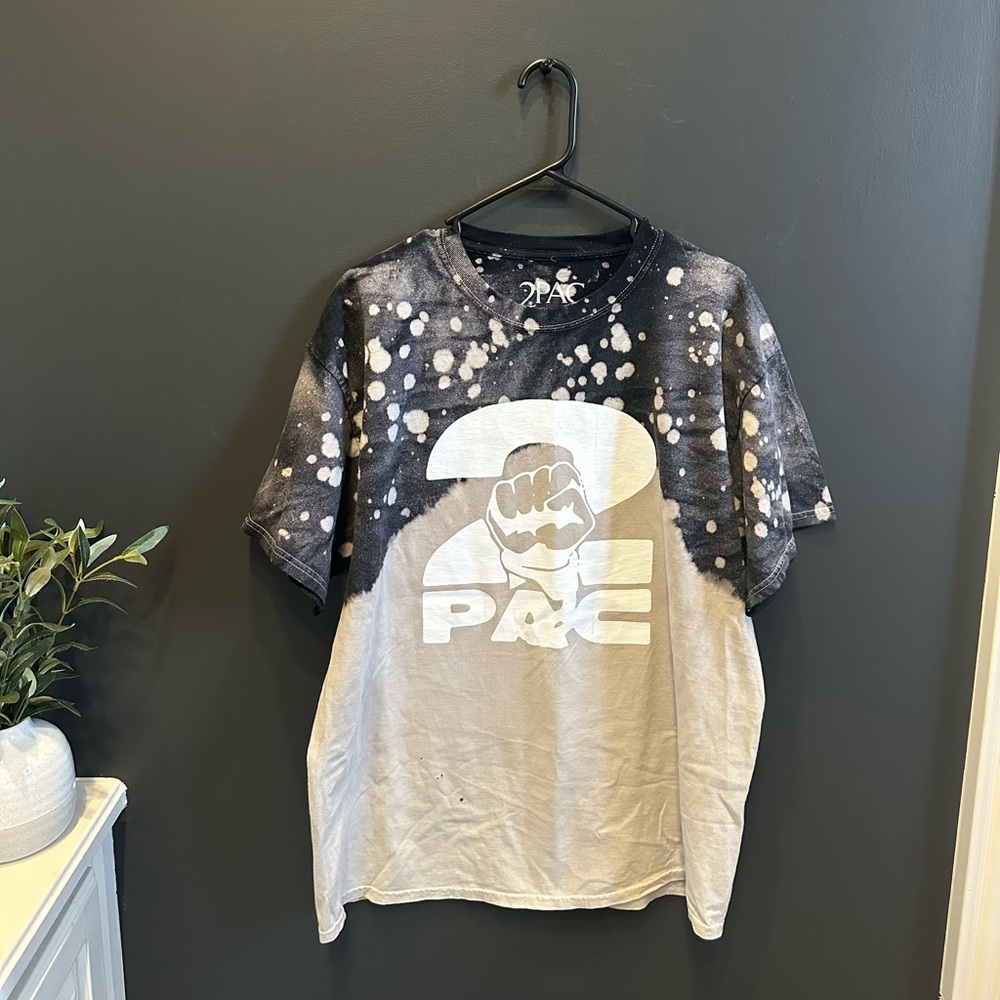 🛍️ 3FOR20 | 2PAC Graphic Tee | Black and Beige | XL |‎ NWOT